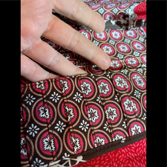 Vera Bradley’s Imperial Style Magnetic Snap Folding Clutch - Picture 10 of 11